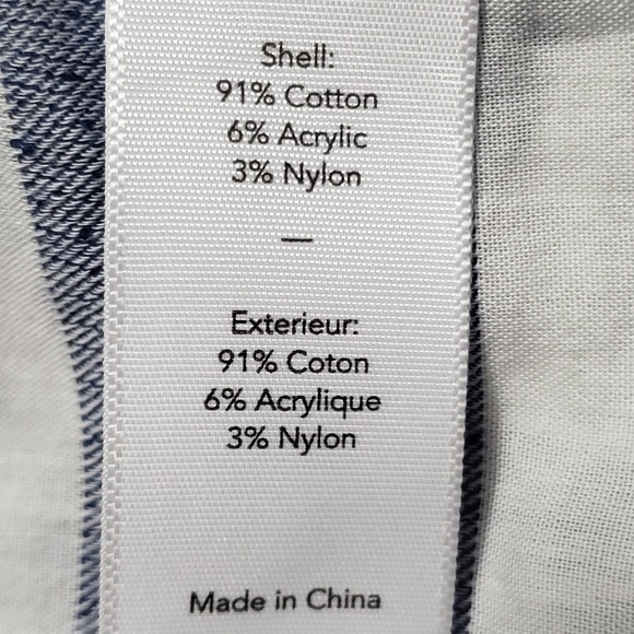 Elizabeth James Collared Longsleeve Button Down . - Picture 6 of 6